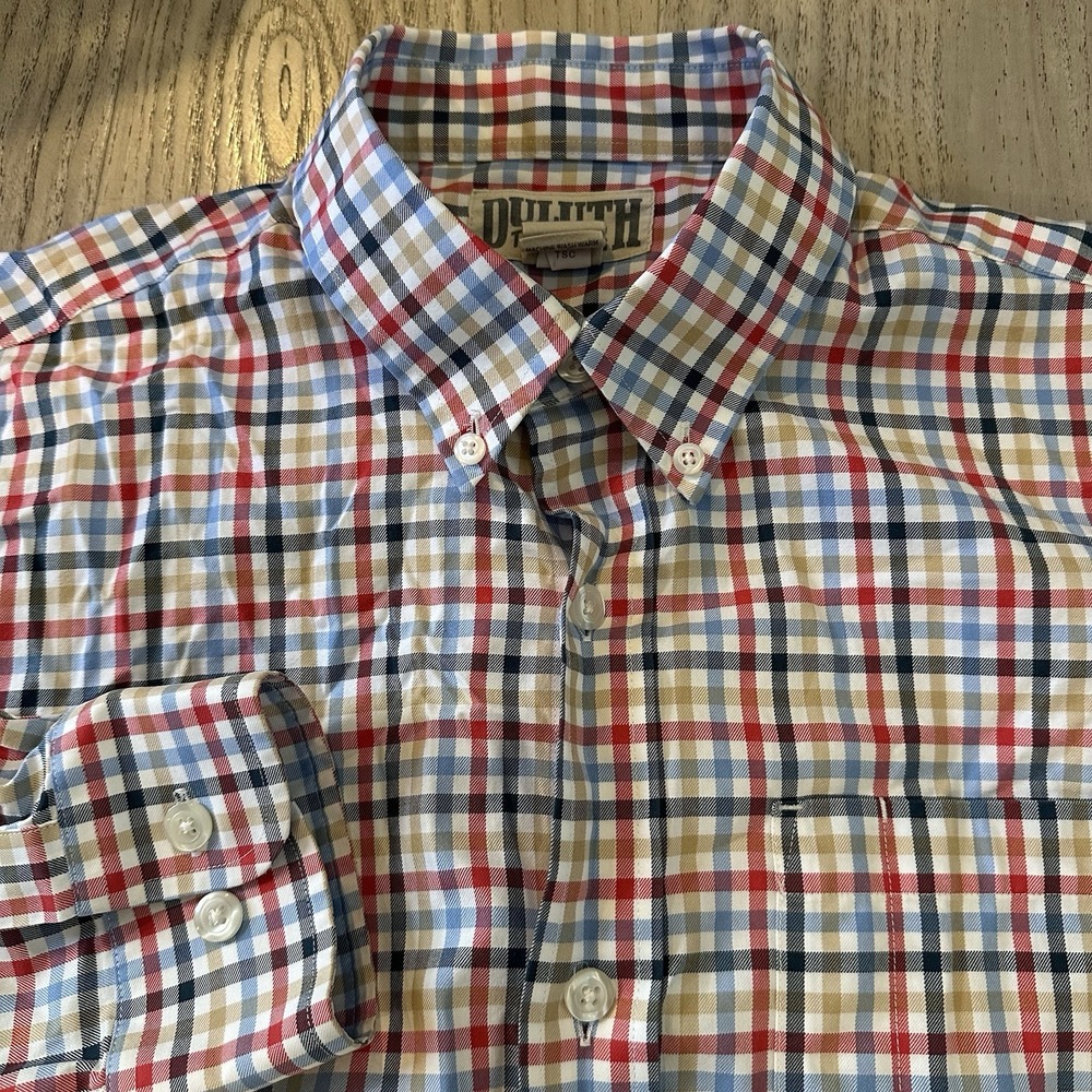 Duluth Trading Reg Fit Button Down Shirt Men's‎ Medium Striped Long Sleeve
